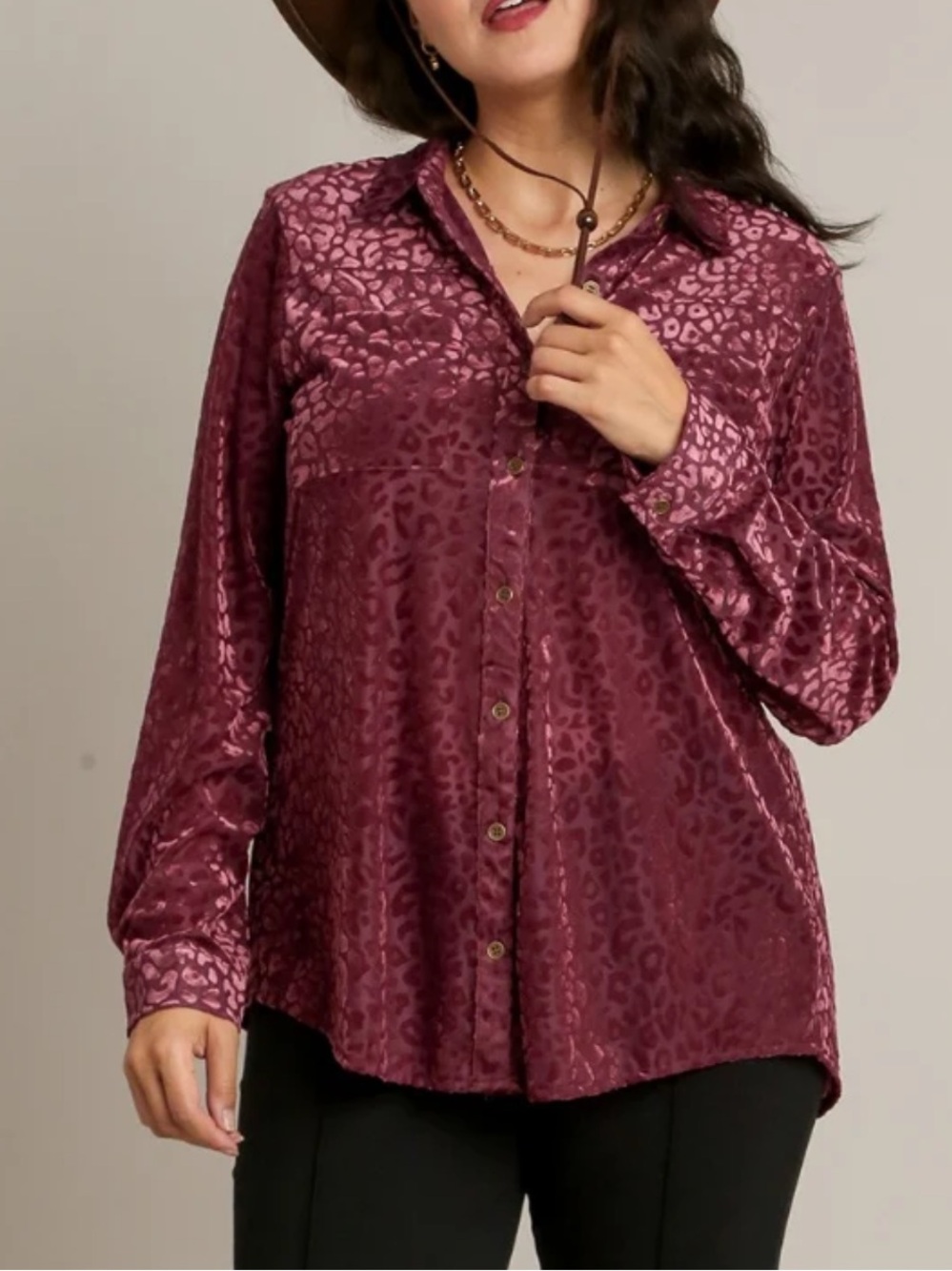 Umgee Velvet Burnout Animal Print Button Up Long Sleeve Top Burgundy Size XL